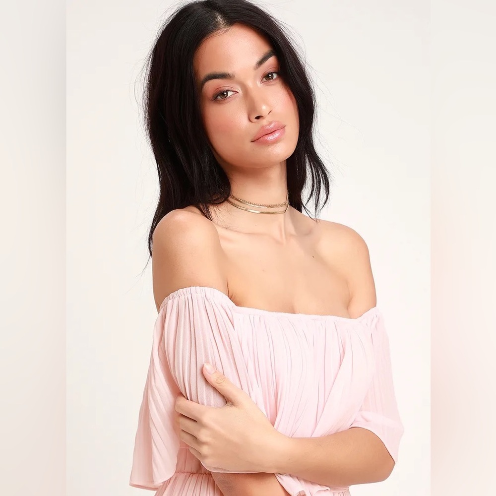 VICI Layered Off the Shoulder MIDI Dress.